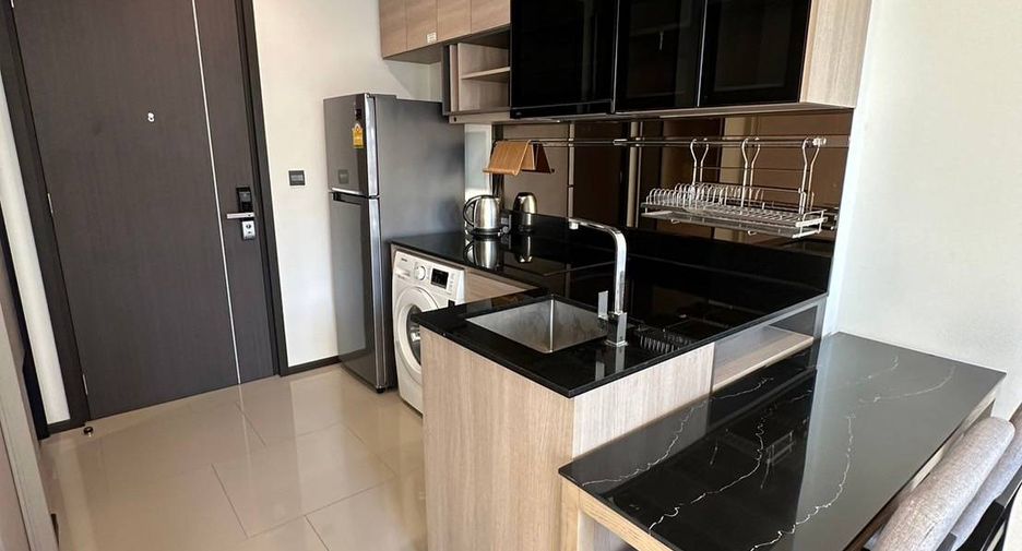For rent 1 bed condo in Huai Khwang, Bangkok