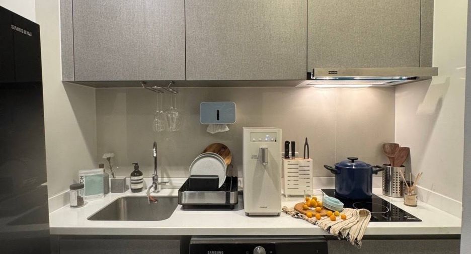For rent 1 bed condo in Huai Khwang, Bangkok