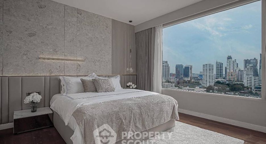 For rent 3 bedrooms condo in Watthana, Bangkok