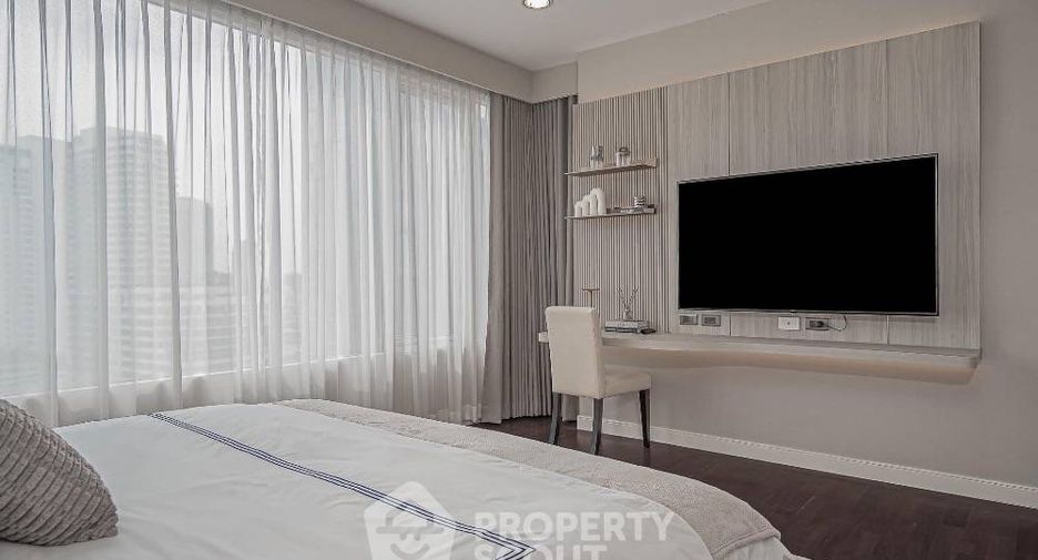 For rent 3 bedrooms condo in Watthana, Bangkok