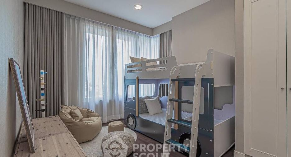 For rent 3 bedrooms condo in Watthana, Bangkok