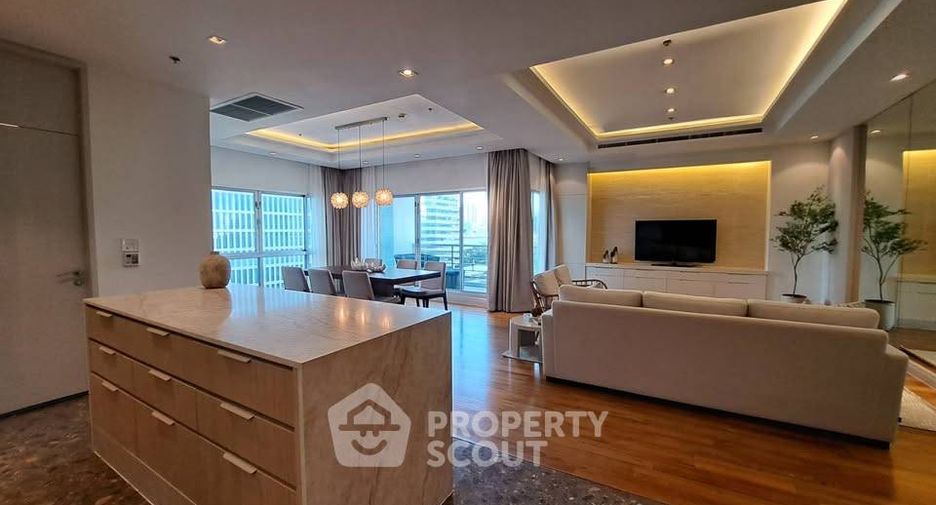 Apartment zur Miete mit 3 Zimmer in Pathum Wan, Bangkok