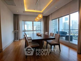 Apartment zur Miete mit 3 Zimmer in Pathum Wan, Bangkok