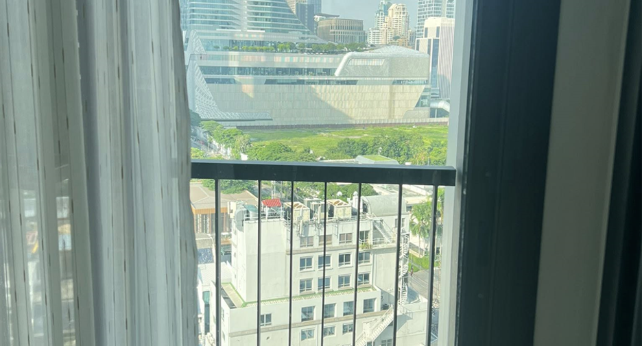 For sale 1 bed condo in Pathum Wan, Bangkok