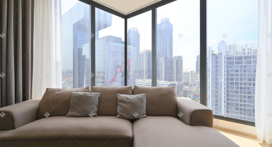 For rent 2 bedrooms condo in Huai Khwang, Bangkok