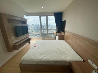 For rent 2 bedrooms condo in Phra Khanong, Bangkok