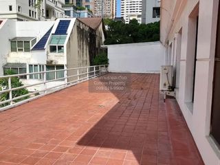For rent 3 bedrooms apartment in Pathum Wan, Bangkok
