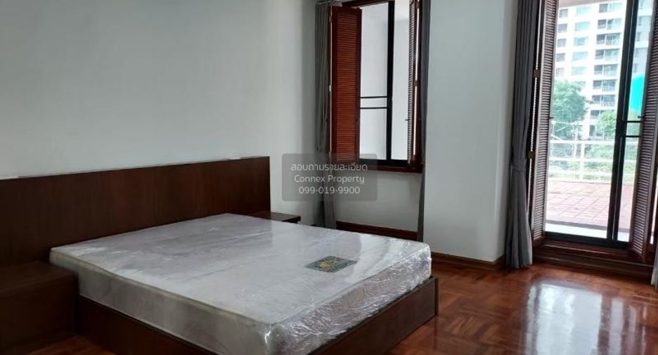 For rent 3 bedrooms apartment in Pathum Wan, Bangkok