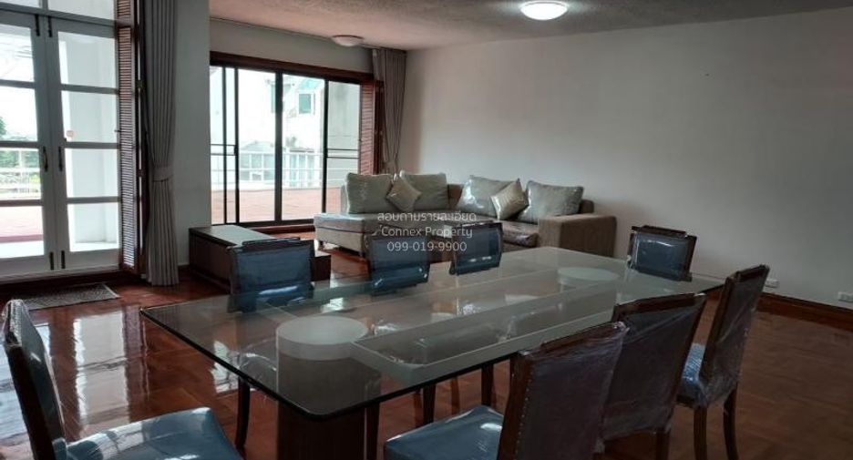 For rent 3 bedrooms apartment in Pathum Wan, Bangkok