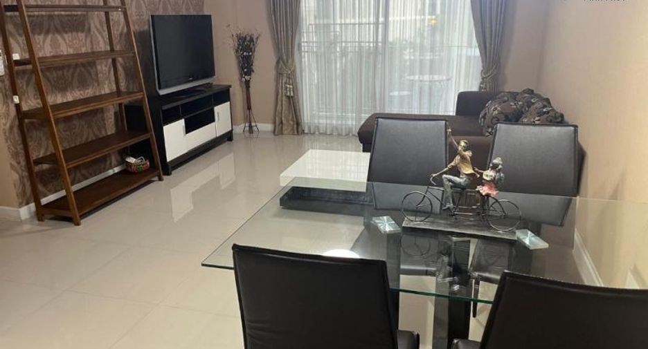 For rent 2 bedrooms condo in Watthana, Bangkok