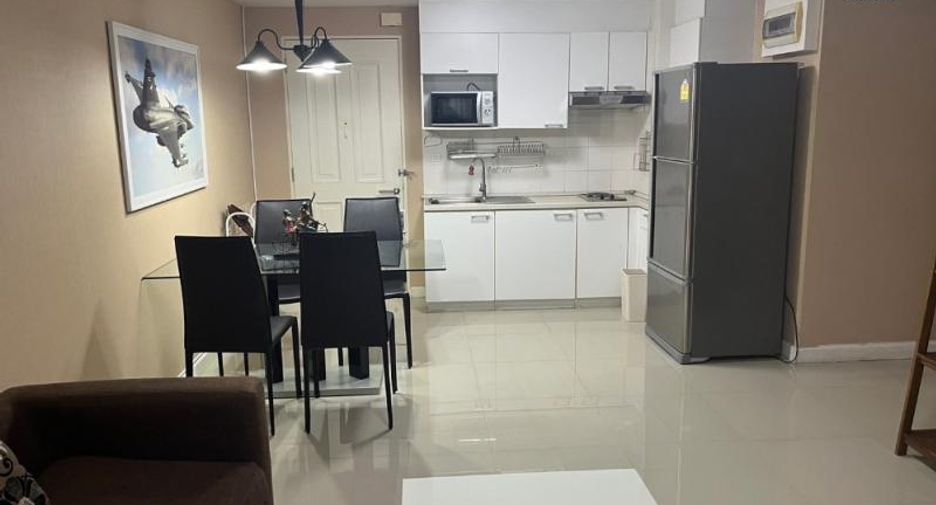 For rent 2 bedrooms condo in Watthana, Bangkok