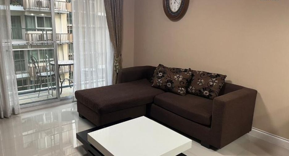 For rent 2 bedrooms condo in Watthana, Bangkok