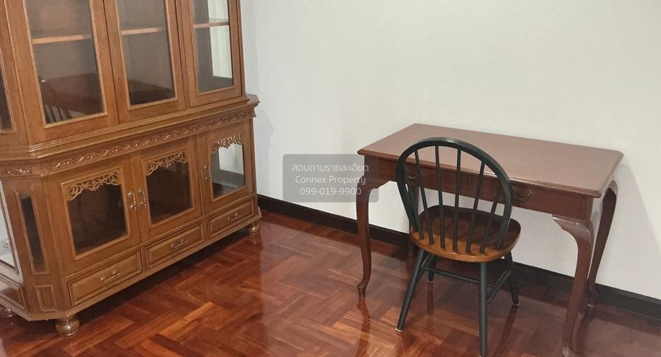For rent 3 ベッドルーム condo in Watthana, Bangkok
