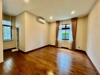 À vendre et à louer 5 chambres maison à Prawet, Bangkok