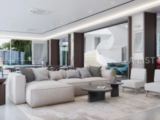 Casa en venta de 5 habitaciones en Bang Lamung, Chonburi