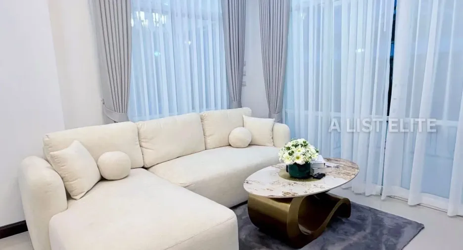 Casa en venta de 4 habitaciones en South Pattaya, Pattaya