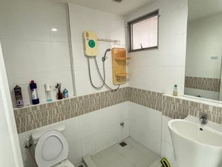 For rent 3 bedrooms townhouse in Khlong Sam Wa, Bangkok