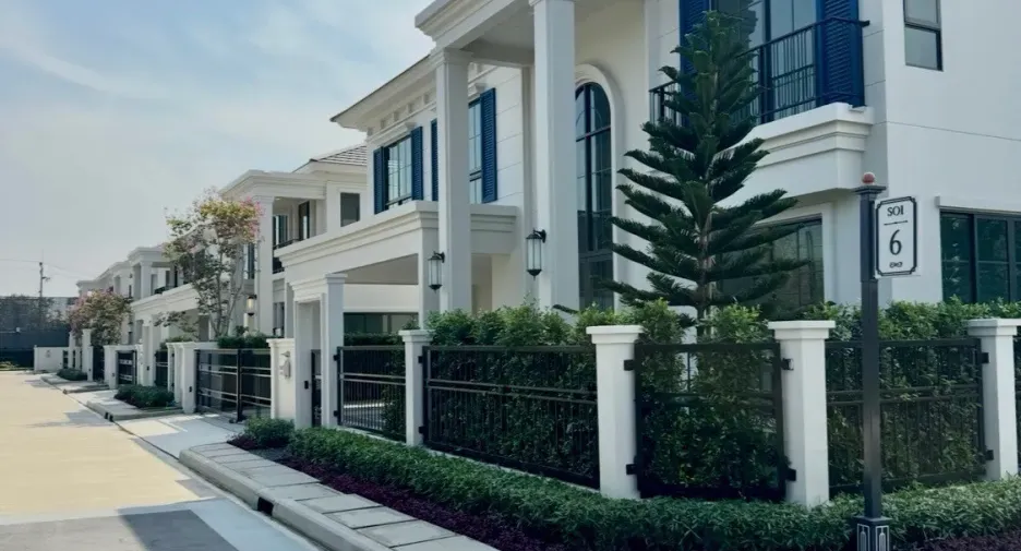 Аренда 4 спальни дом в Bang Phli, Самутпракан