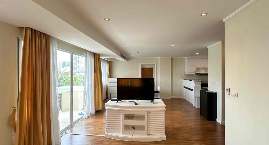For rent 2 ベッドルーム condo in Watthana, Bangkok
