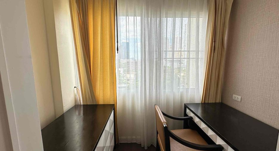For rent 2 ベッドルーム condo in Watthana, Bangkok