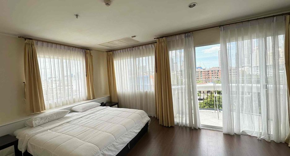 For rent 2 ベッドルーム condo in Watthana, Bangkok