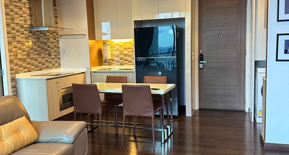 For rent 2 ベッドルーム condo in Watthana, Bangkok