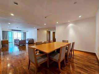 For rent 3 bedrooms condo in Khlong Toei, Bangkok