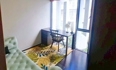 Condo en alquiler y en venta de 2 habitaciones en Watthana, Bangkok