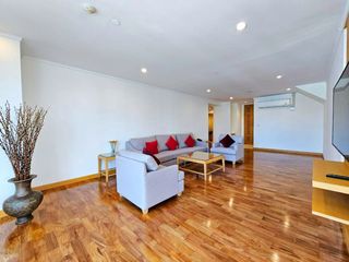 For rent 3 bedrooms condo in Khlong Toei, Bangkok