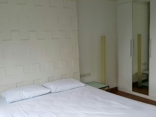 À louer et à vendre 3 chambres condo à Watthana, Bangkok