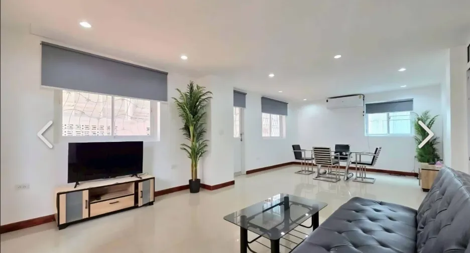 For rent 4 bedrooms house in Central Pattaya, Pattaya