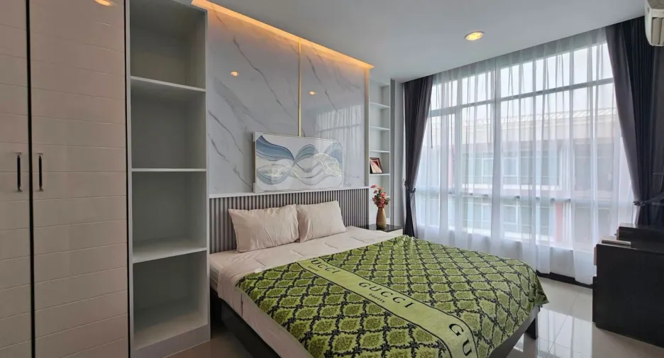 For sale 1 bed condo in East Pattaya, Pattaya