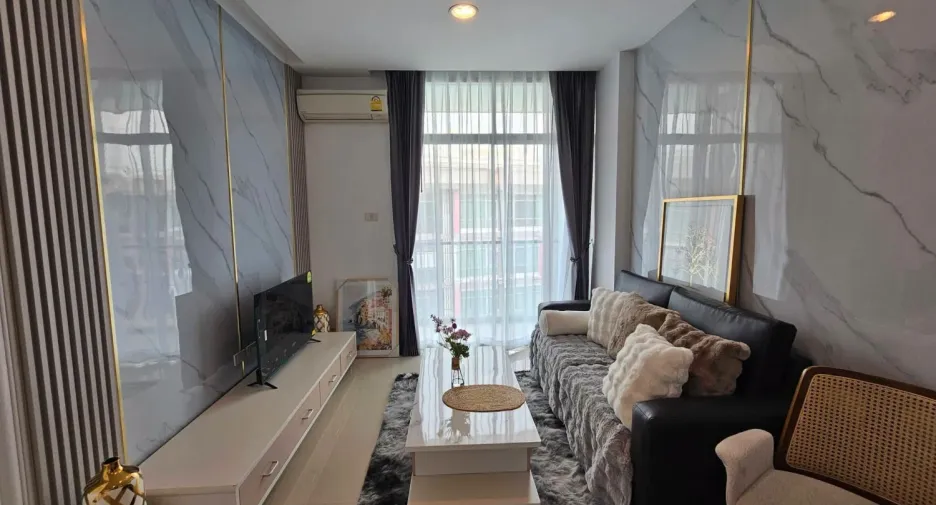 For sale 1 bed condo in East Pattaya, Pattaya