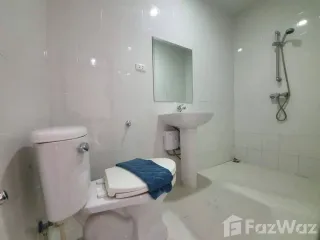 出租 4 卧室 联排别墅 在 Bang Lamung, Chon Buri