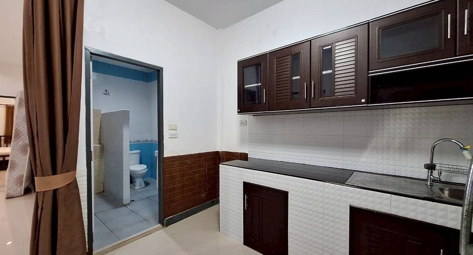 For rent 2 bedrooms townhouse in Hua Hin, Prachuap Khiri Khan