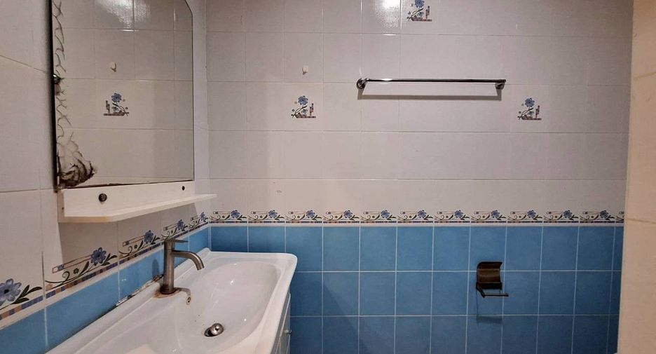 For rent 2 bedrooms townhouse in Hua Hin, Prachuap Khiri Khan