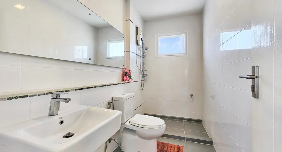 Haus zum Kauf mit 4 Zimmer in Mueang Khon Kaen, Khon Kaen