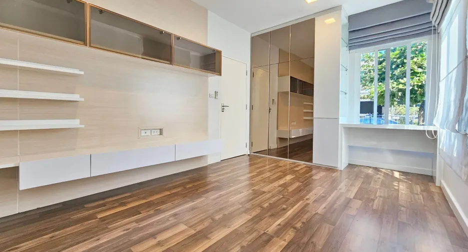 Haus zum Kauf mit 4 Zimmer in Mueang Khon Kaen, Khon Kaen