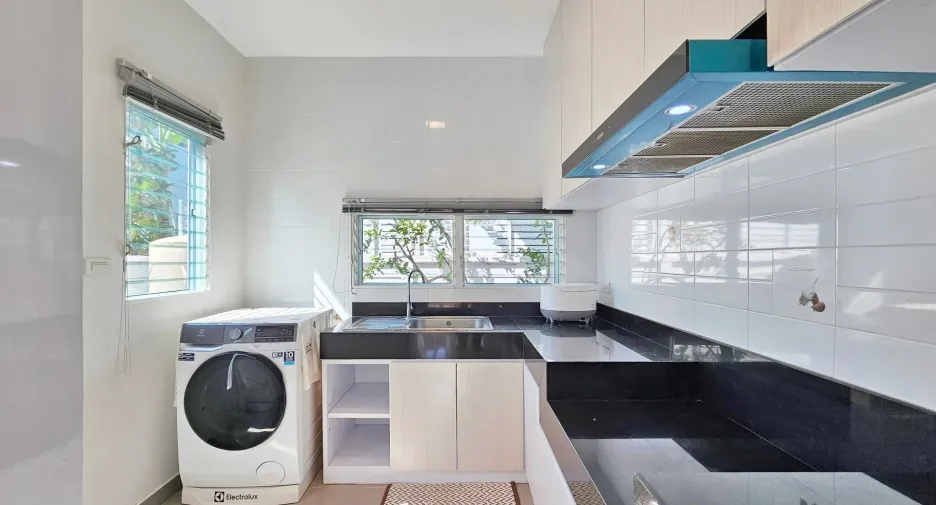 Haus zum Kauf mit 4 Zimmer in Mueang Khon Kaen, Khon Kaen