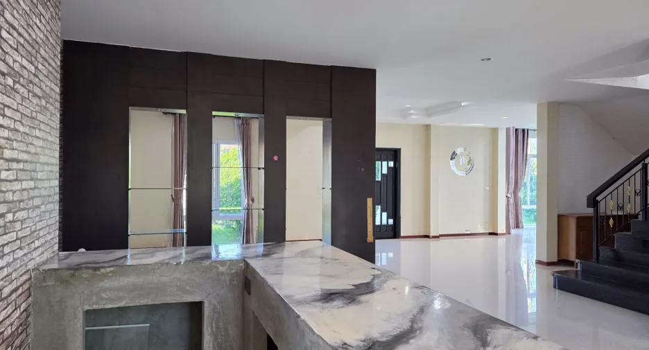 Haus zum Kauf mit 3 Zimmer in Mueang Khon Kaen, Khon Kaen