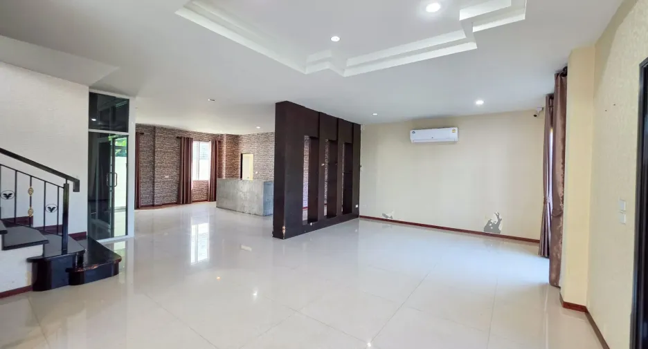 Haus zum Kauf mit 3 Zimmer in Mueang Khon Kaen, Khon Kaen