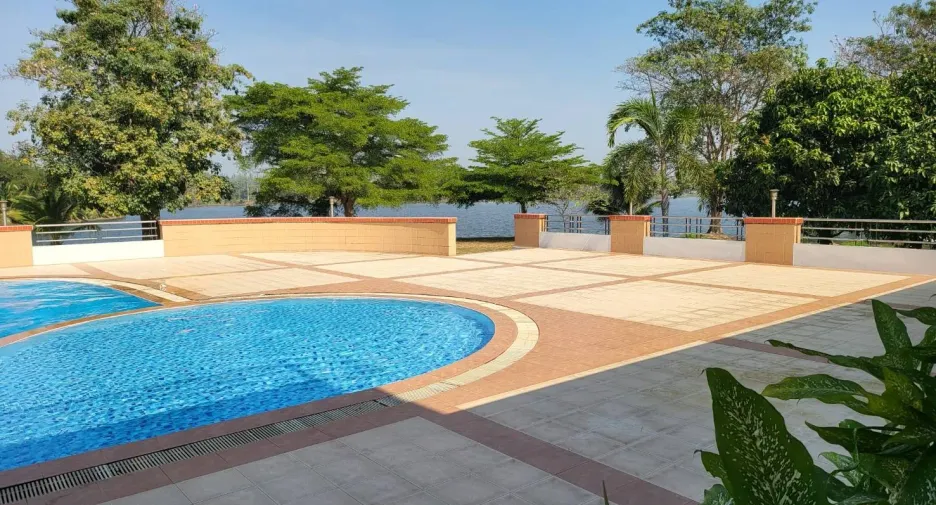 For sale land in Sam Khok, Pathum Thani
