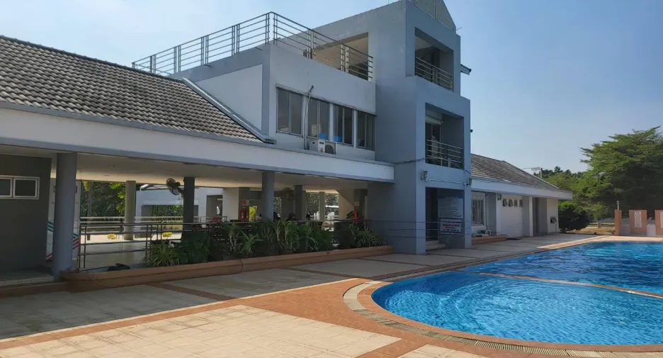 For sale land in Sam Khok, Pathum Thani