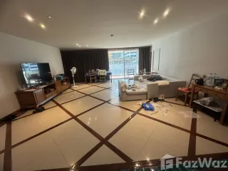 For rent 3 bedrooms apartment in Sathon, Bangkok