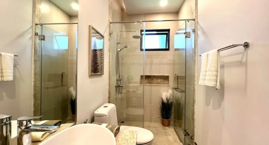 For sale 5 bedrooms villa in Thalang, Phuket