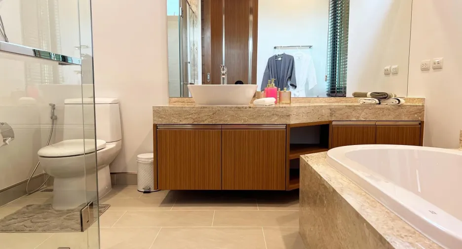 For sale 5 bedrooms villa in Thalang, Phuket