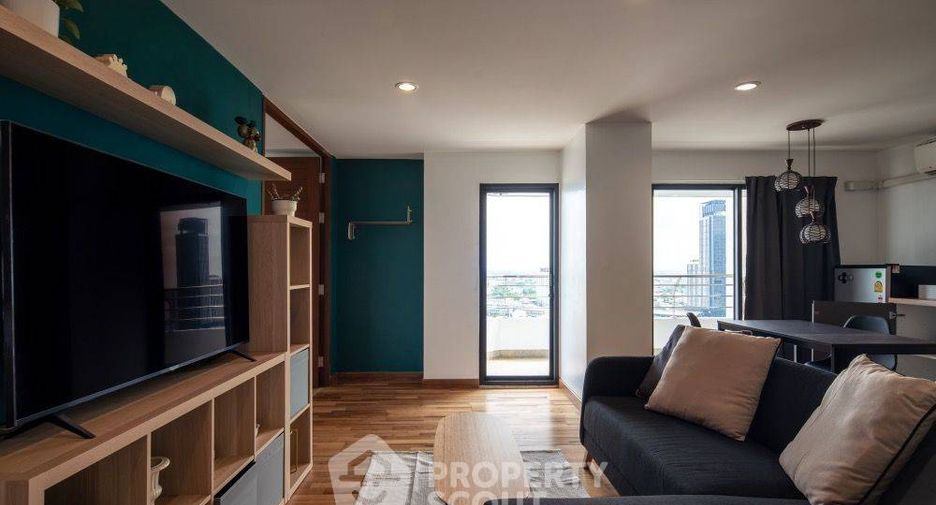 For rent 2 bedrooms condo in Chatuchak, Bangkok