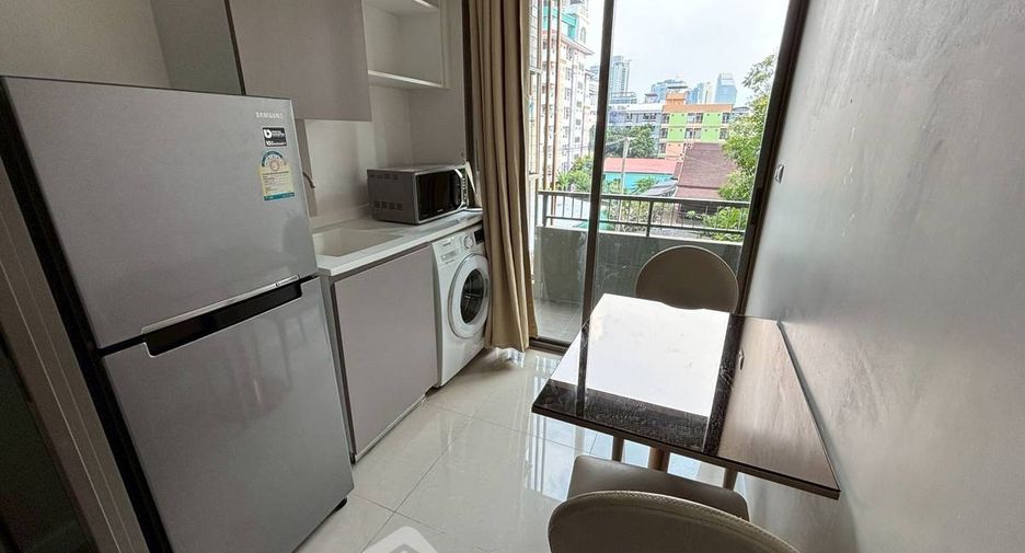 Condo en venta de 1 habitaciones en Huai Khwang, Bangkok
