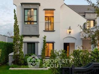 For rent and for sale 4 bedrooms house in Saphan Sung, Bangkok