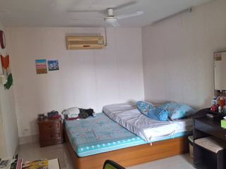 For sale 5 bedrooms condo in Yan Nawa, Bangkok